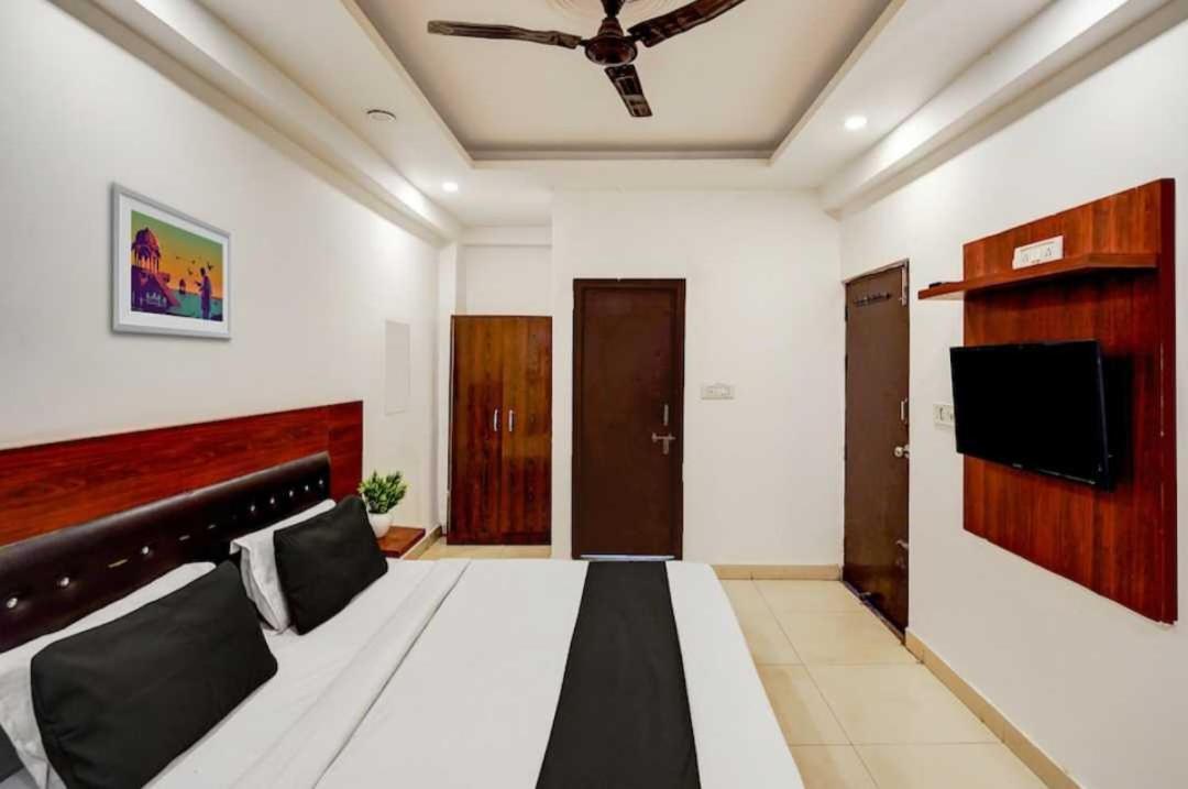 Hotel O Anshu B&B New Delhi Extérieur photo