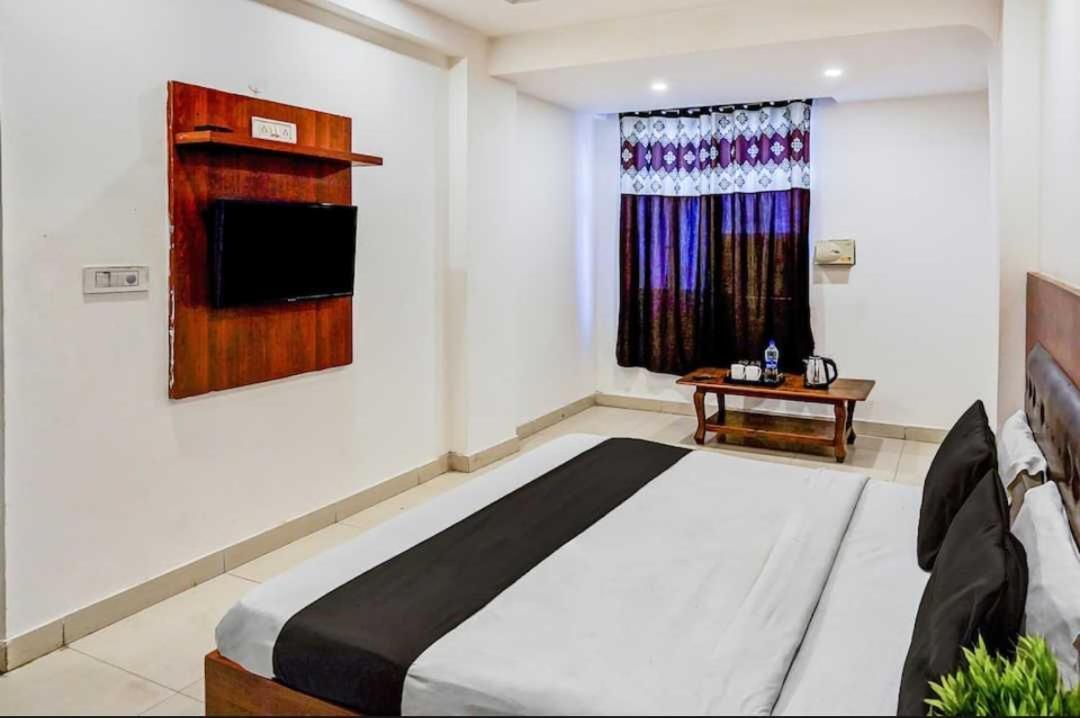 Hotel O Anshu B&B New Delhi Extérieur photo